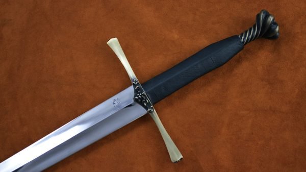 1322-one-handed-medieval-sword 1322-one-handed-medieval-sword