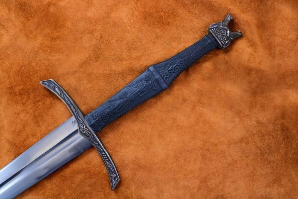 the-wolfsbane-norse-medieval-viking-longsword-medieval-weapon-1544-hilt the-wolfsbane-norse-medieval-viking-longsword-medieval-weapon-1544-hilt