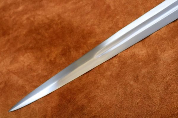 14th-century-medieval-sword-medieval-weapon-1354-blade-tip 14th-century-medieval-sword-medieval-weapon-1354-blade-tip