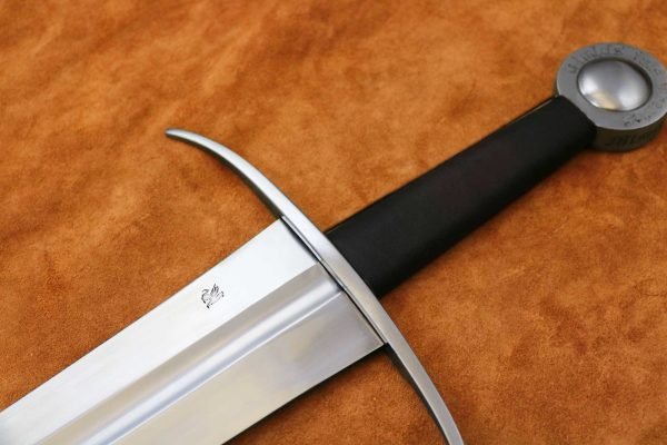 14th-century-medieval-sword-medieval-weapon-1354-hilt-2 14th-century-medieval-sword-medieval-weapon-1354-hilt-2