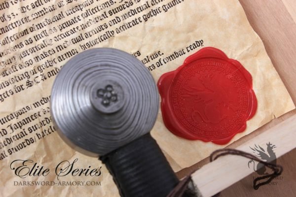 1604_07_org two-handed-templar-damascus-sword-pommel-2