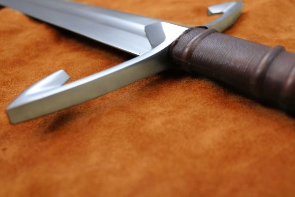 black-knight-medieval-sword-1312-medieval-weapon-hilt-5 black-knight-medieval-sword-1312-medieval-weapon-hilt-5