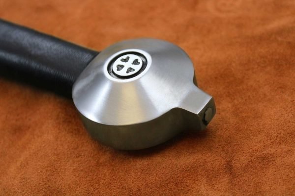 black-prince-sword-medieval-weapon-1326-pommel black-prince-sword-medieval-weapon-1326-pommel