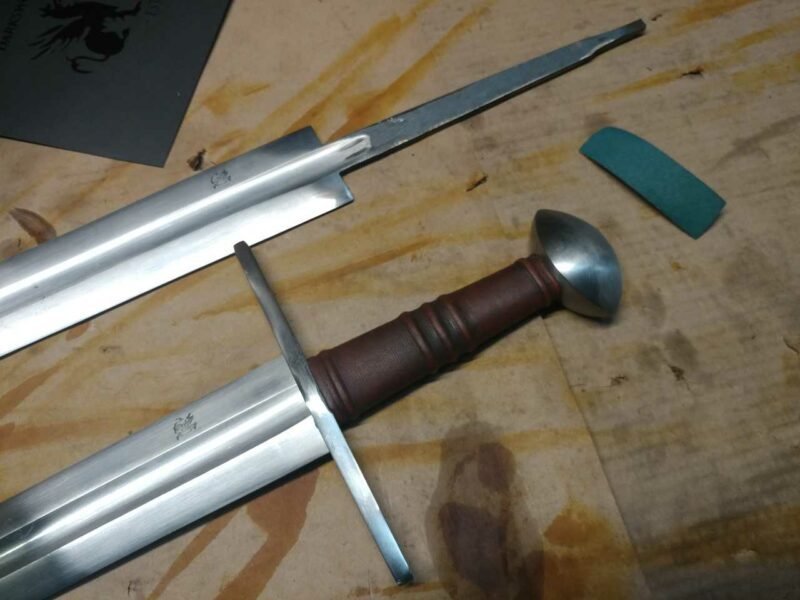 type-xii-1541-medieval-sword-full-tang-pre-assembled