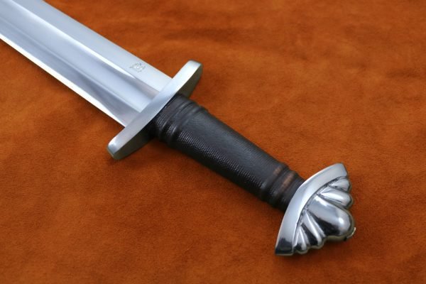 viking-medieval-sword viking-medieval-sword