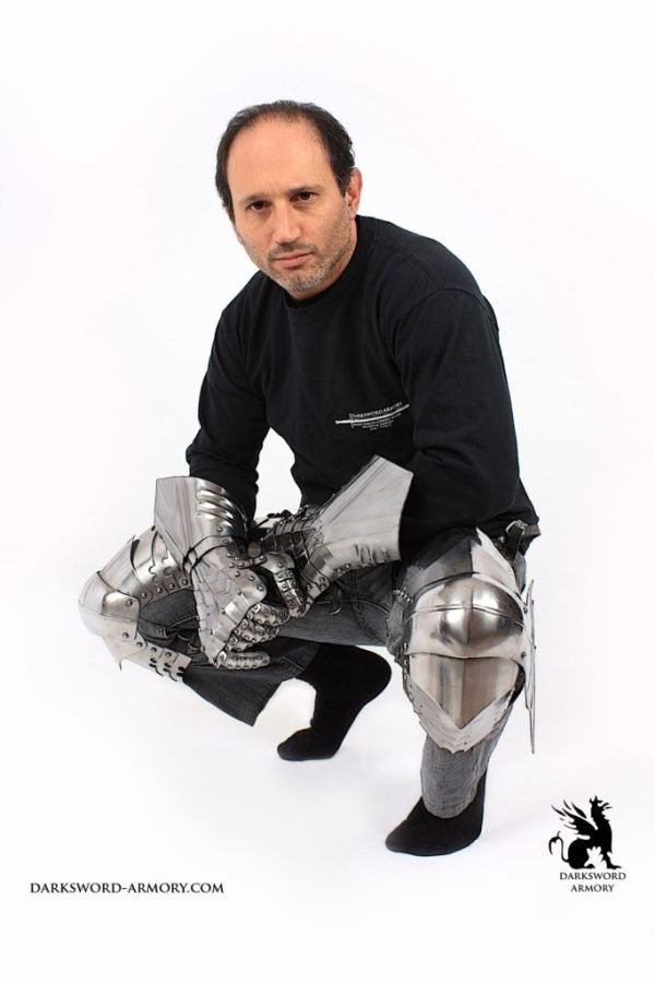 1709-lord-of-the-rings-leg-armor-3 1709-lord-of-the-rings-leg-armor-3