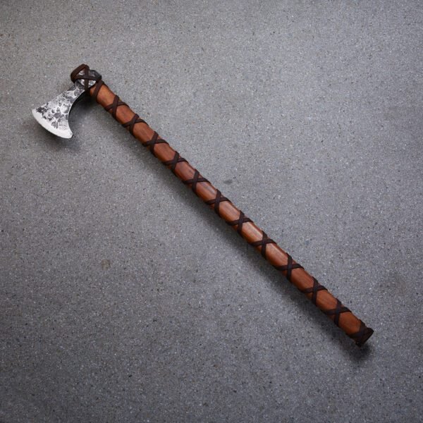 dsa-gotland-stocke-viking-axe