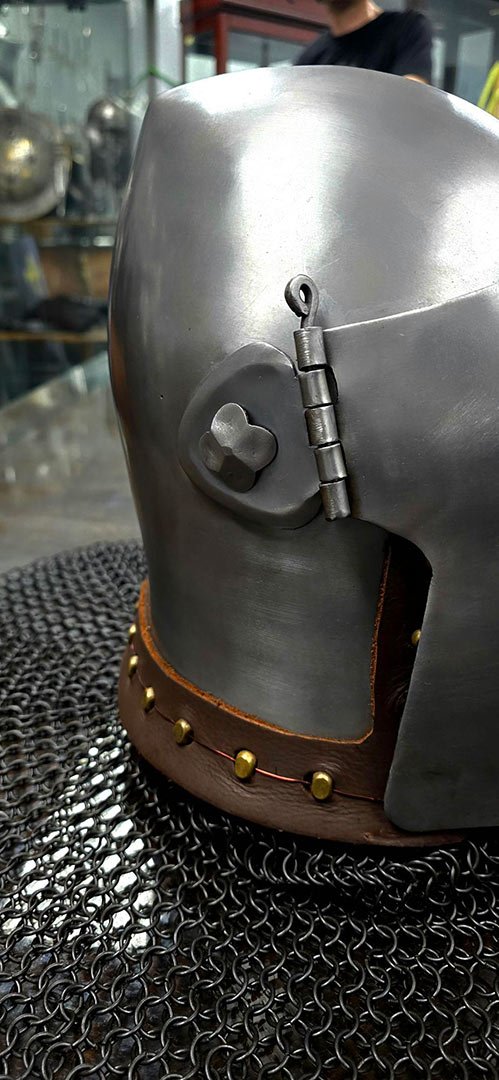 Wallace-collection-medieval-bascinet-helmet-battle-ready-medieval-armour-1748 Wallace-collection-medieval-bascinet-helmet-battle-ready-medieval-armour-1748