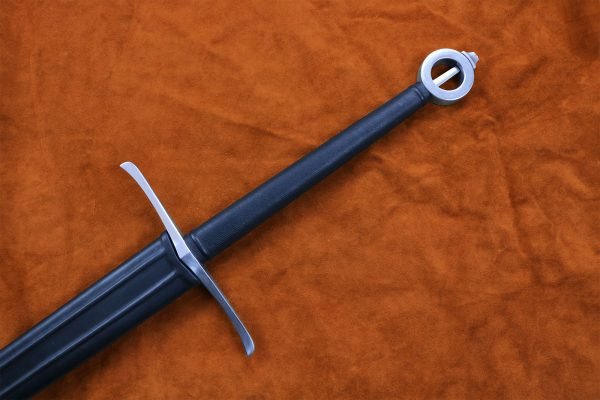 the-sword-of-the-mountain-game-of-thrones-got-darksword-armory-hilt the-sword-of-the-mountain-game-of-thrones-got-darksword-armory-hilt