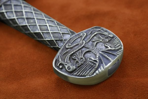 charlemagne-sword-medieval-weapon-darksword-armory-pommel charlemagne-sword-medieval-weapon-darksword-armory-pommel