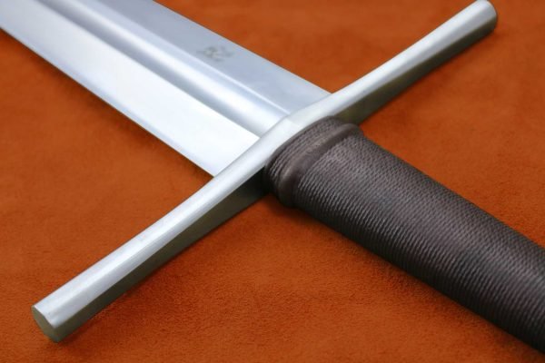 1314-the-earl-medieval-sword-mid-13th-century-sword-darksword-armory-4 1314-the-earl-medieval-sword-mid-13th-century-sword-darksword-armory-4