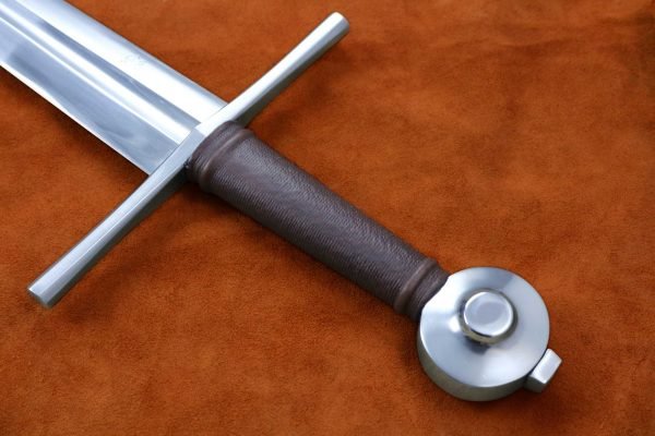 the-duke-medieval-sword-weapon-darksword-armory-6 the-duke-medieval-sword-weapon-darksword-armory-6