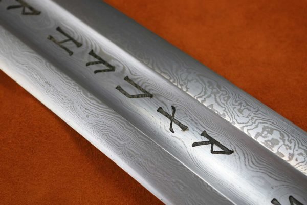 erland-sword-folded-steel-blade-forged-sword-medieval-weapon-darksword-armory-6 erland-sword-folded-steel-blade-forged-sword-medieval-weapon-darksword-armory-6