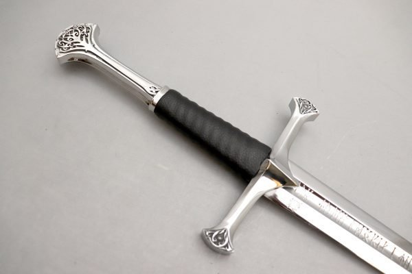 1828-Anduril-dagger-lord-of-the-rings-dagger-2 1828-Anduril-dagger-lord-of-the-rings-dagger-2