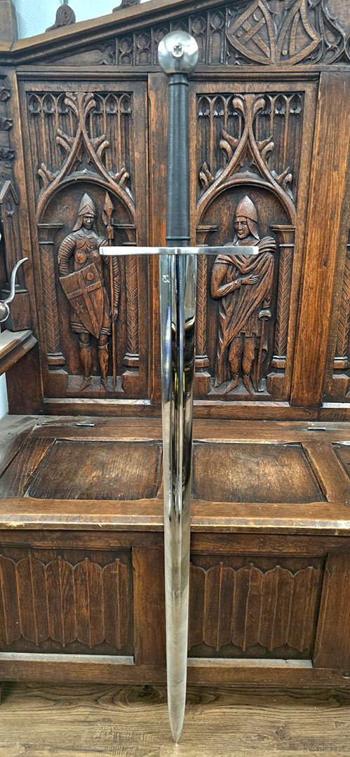 (Sword on Sale) Two Handed Templar Sword (#98907)